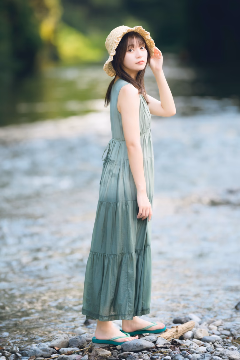 梅山涼 御岳渓谷 ポートレート 004
