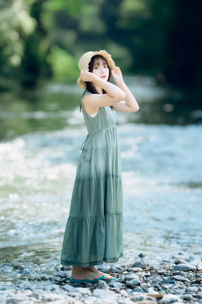 梅山涼 御岳渓谷 ポートレート 005