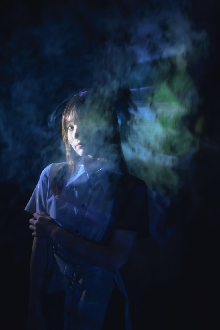 梅山涼 teamLab Borderless ポートレート 017