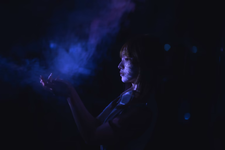 梅山涼 teamLab Borderless ポートレート 018