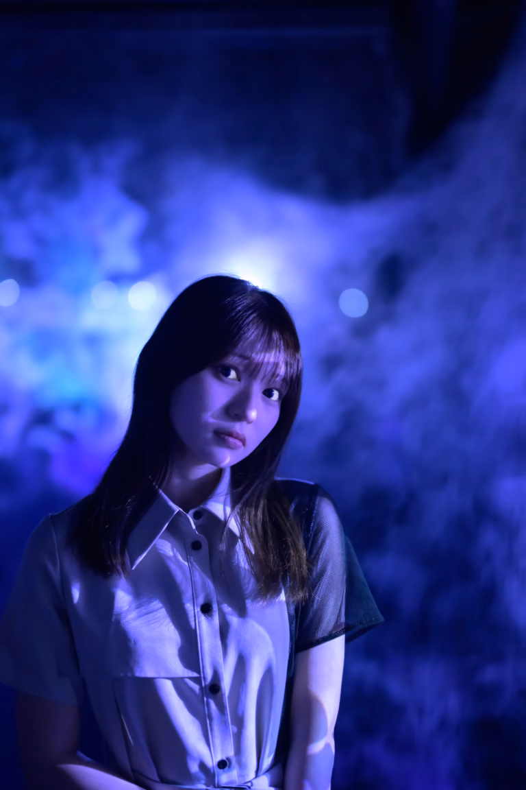梅山涼 teamLab Borderless ポートレート 025